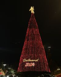 Weihnachtsbaum rot